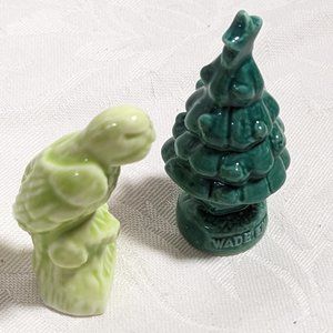 Wade Whimsies Red Rose Green Christmas Tree + Wade Green Parrot